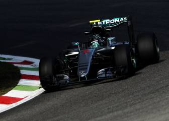 Mercedes está en otro mundo y Alonso es 13º y con problemas