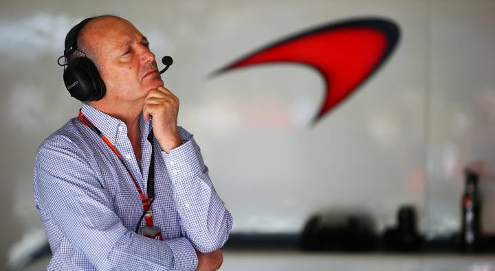 Ron Dennis dejaría McLaren si no consigue un patrocinador