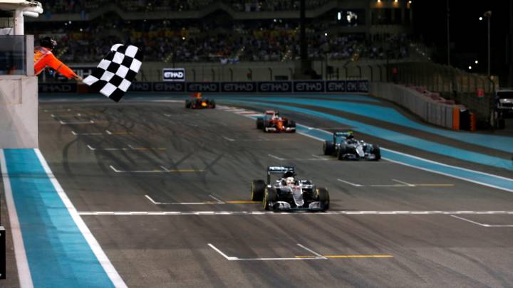 Hamilton ganó la carrera; Rosberg es el nuevo campeón