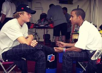 Hamilton hace las paces con Rosberg y le felicita por el título