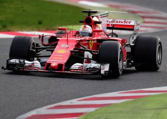 Ferrari se ve delante: 