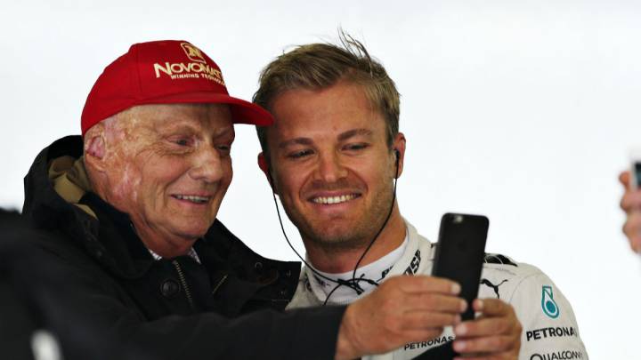 "Pensé que Rosberg estaría con su familia, no en los test"