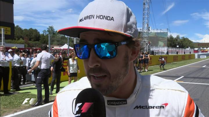 Fernando Alonso en España hablando tras la clasificación.