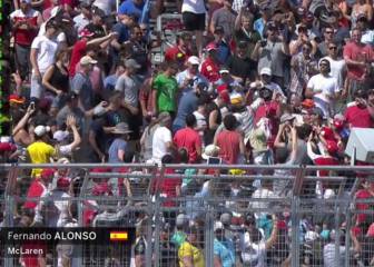 Alonso se subió a la grada con los aficionados tras abandonar