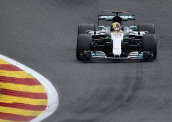 Hamilton manda en seco, Alonso rueda sólo en la lluvia de Spa