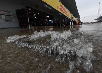 Los barcos de papel amenizan la lluvia en Suzuka