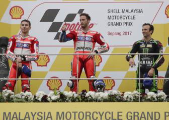 El triunfo de Dovizioso retrasa el alirón de Márquez