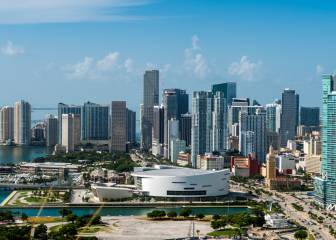 Liberty visita y estudia Miami como posible carrera en EE UU