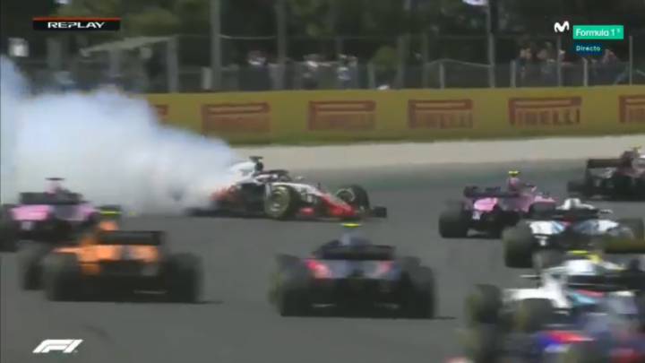 Grosjean se lleva por delante a Hulkenberg y Gasly en la salida