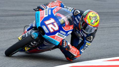 Bezzecchi mejor que Martín, que acaba quinto en el global