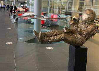 McLaren homenajea a Senna con una escultura en Woking