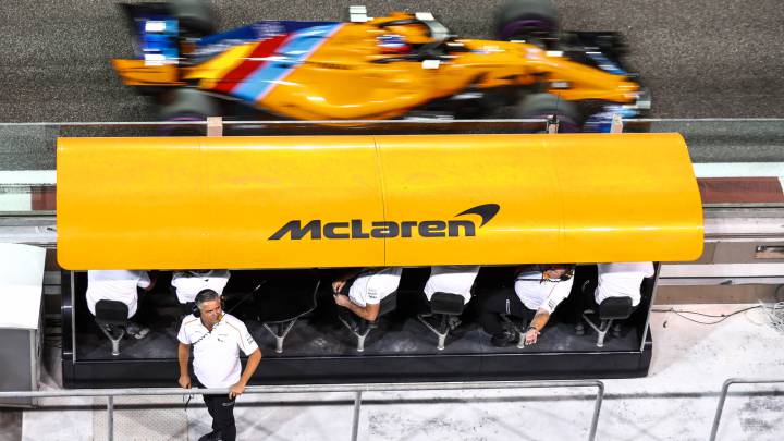 El muro de ingenieros de McLaren tiene novedades en 2019. 