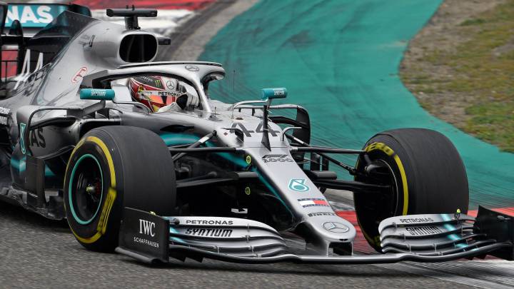 Lewis Hamilton, Mercedes W10, ganó el GP de China (F1 2019). 