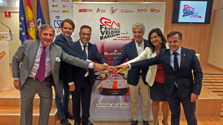 Jesús Álvarez (presentador del evento), Andy Soucek (piloto), Jesús Pozo (Escudería Targa Iberia), Emilio de Villota, María José Rienda (CSD) y Manuel Aviñó (RFEdA).