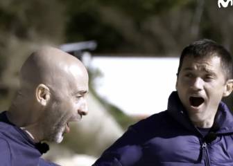 El loco reto de Lobato y De la Rosa: ¿podrán abrir una botella con el coche?