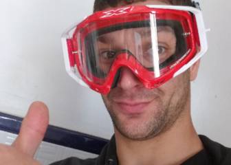 Butrón dona sus gafas de cross para hospitales de Cádiz