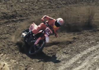 Los Márquez vuelven a subirse a la moto: da gusto verles derrapar