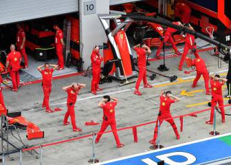 Una sesión de estiramientos en la calle de boxes