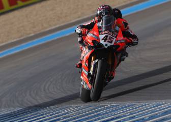 Redding suma su primera pole y victoria en la Carrera 1 de Jerez
