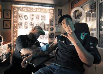 El casco ‘tatuado’ de Xavi Vierge para el GP de Cataluña