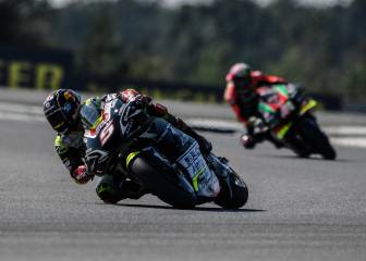 Pole sorpresa de Zarco y caída de Quartararo en su intento final