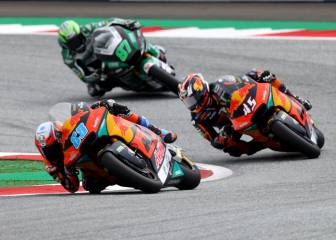 Polémico final en Moto2 que deja sin triunfo a Martín