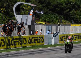 Rea gana la primera carrera en Montmeló y es más líder