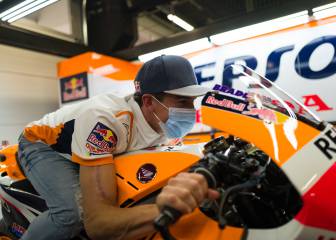 Reencuentro de Marc Márquez con su Honda en Montmeló