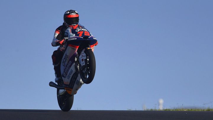 Pole de Fernndez y segunda fila de Arenas pese a pifiarla