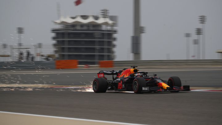 Verstappen durante los Libres 3 del GP de Bahréin