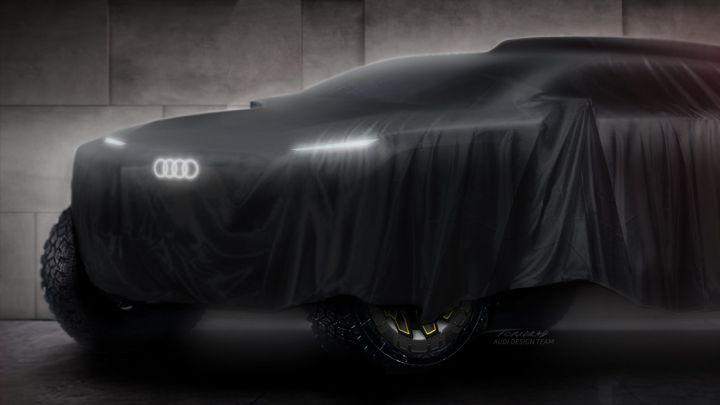 El protitipo de Audi para el Dakar de 2022 tapado por una lona.