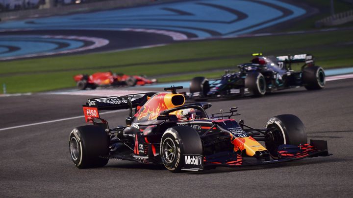 Verstappen durante la carrera del GP de Abu Dhabi
