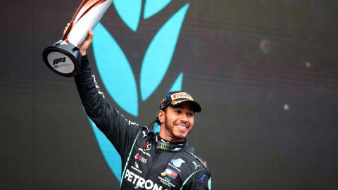 ¿Por qué no renueva Hamilton con Mercedes?