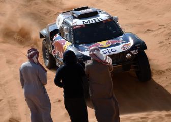 Carlos Sainz y Cruz logran su segunda victoria en el Dakar 2021