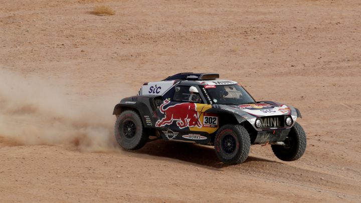 Peterhansel durante la décima etapa del Rally Dakar 2021