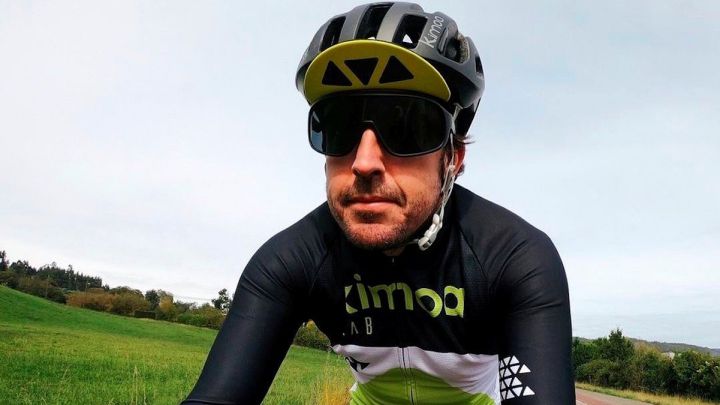 Alonso, hospitalizado tras sufrir un accidente mientras entrenaba en bicicleta