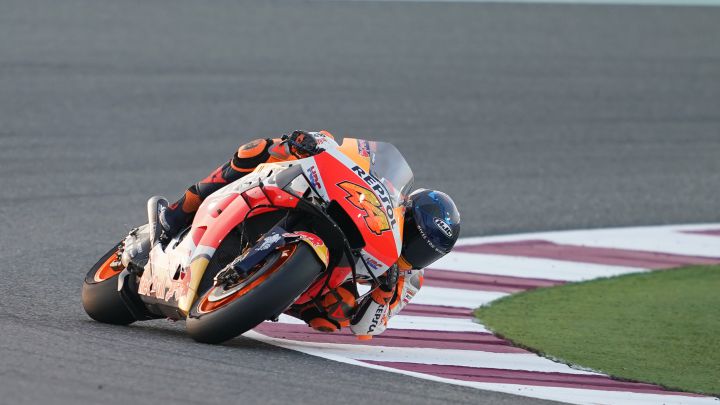 Pol Espargaró durante el día 1 de test en Qatar