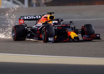 Sainz casi lo borda, Alonso salva a Alpine y Max se sale