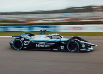 De Vries gana en Cheste en un final inédito: ¡todos sin batería!