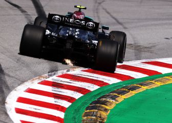 Bottas está delante y Ferrari convence con la rueda 'mala'