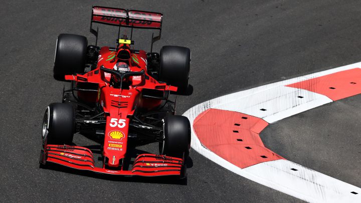Ferrari arranca fuerte en Bakú