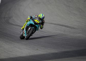 Rossi a la Q2 y naufragio Honda con sus cuatro motos en la Q1