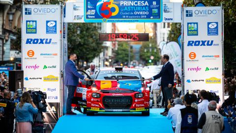 Importante multa por echar arena y provocar un accidente