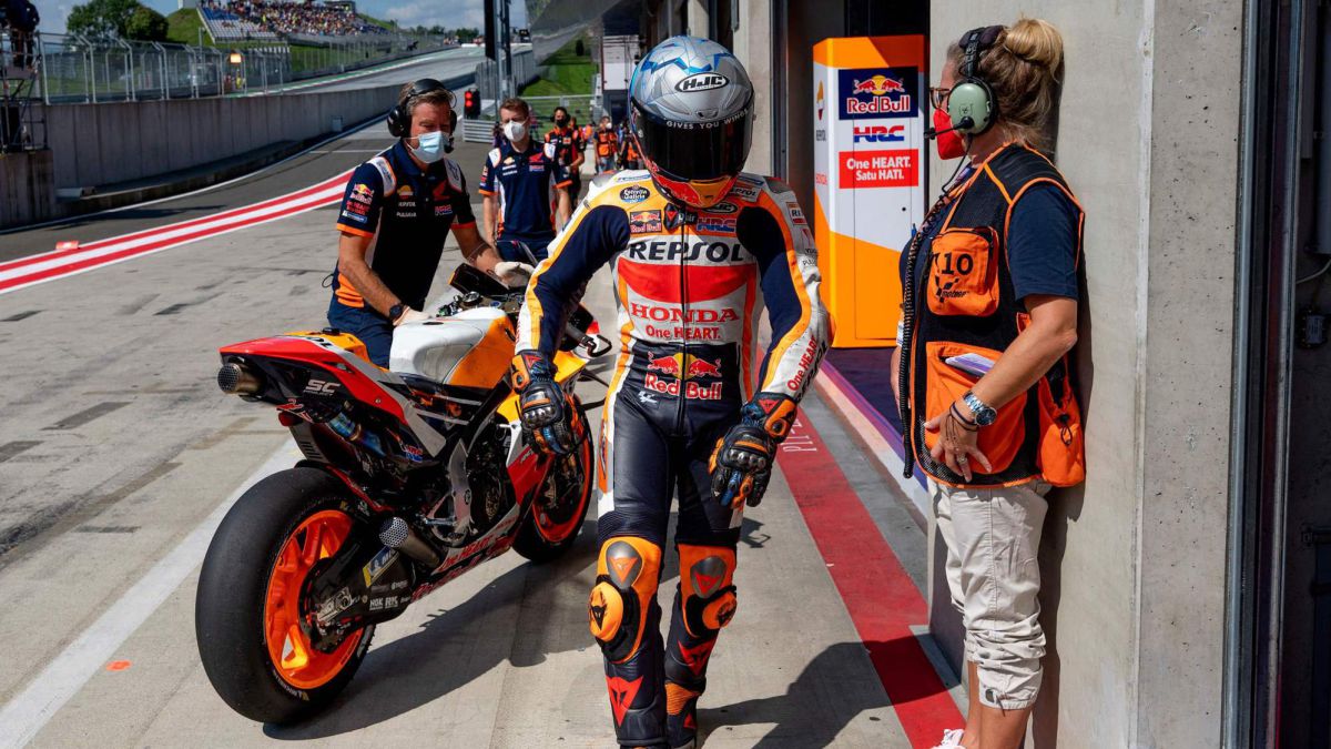 Dardo de Puig a Pol: "No alcanza el potencial de la moto" - Vimarsana News