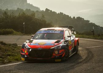 Dani Sordo pelea por el podio en Cataluña
