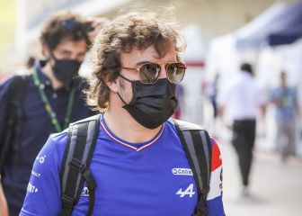 Alonso recibe un palo de Mercedes: 