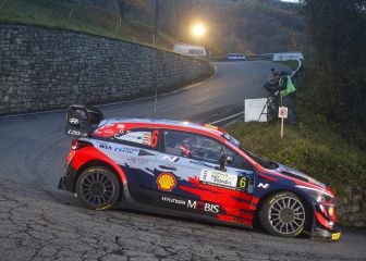 Evans mantiene el pulso con Ogier y Sordo sube al podio