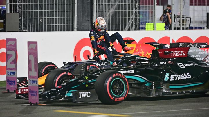 Dura sanción a Verstappen en la parrilla y Alonso sale tercero