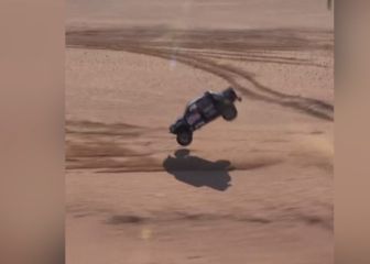 Espeluznante accidente en el Dakar a casi 200 km/h: salió volando en una zona rasa