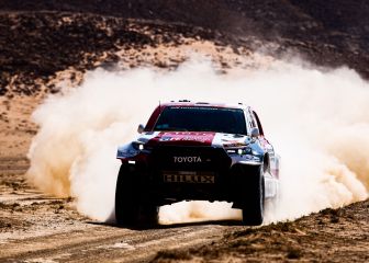Resumen etapa 9 Dakar: Victoria de De Villiers y Loeb no puede con Al Attiyah